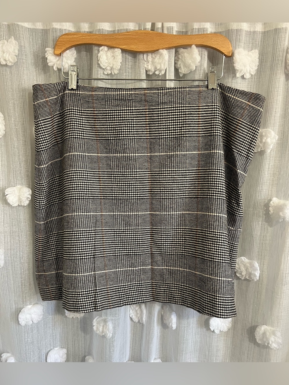 Tommy Hilfiger Plaid Pencil Skirt - Black & White